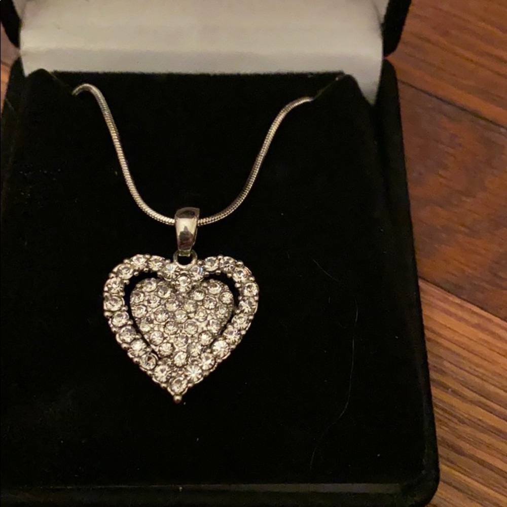 Heart necklace ❤️